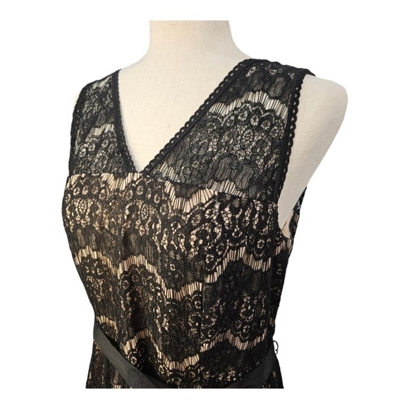 Nanette Lapore Black Lace Dress 8 Romantic Paris‎ Style V Neck Cocktail Party - Picture 5 of 15
